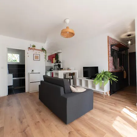 Cartoucherie Apartment